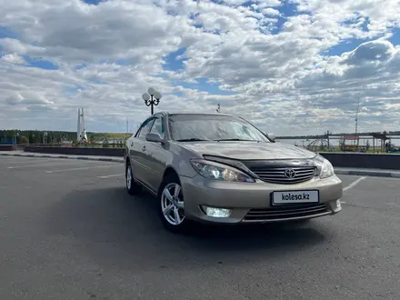 Toyota Camry 2004 года за 5 400 000 тг. в Макинск – фото 4