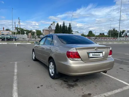 Toyota Camry 2004 года за 5 400 000 тг. в Макинск – фото 7