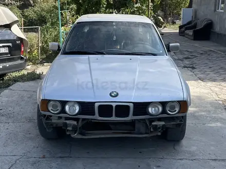BMW 520 1992 года за 1 200 000 тг. в Тараз – фото 2