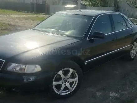 Audi A8 1995 годаүшін2 300 000 тг. в Уральск