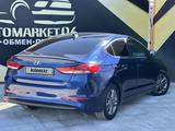 Hyundai Elantra 2017 годаfor7 250 000 тг. в Атырау – фото 5