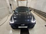 Hyundai Sonata 2022 года за 10 500 000 тг. в Уральск – фото 4