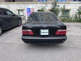 Mercedes-Benz E 320 2001 годаfor3 500 000 тг. в Астана – фото 3
