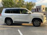 Toyota Land Cruiser 2018 года за 33 000 000 тг. в Петропавловск – фото 4