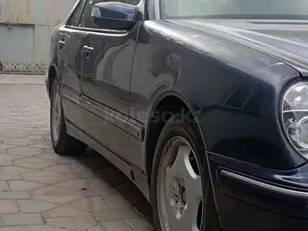 Mercedes-Benz E 320 1999 года за 3 500 000 тг. в Алматы – фото 2