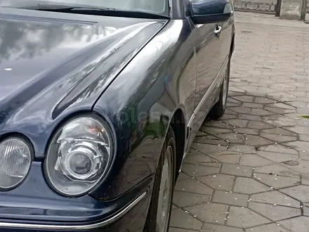 Mercedes-Benz E 320 1999 года за 3 500 000 тг. в Алматы