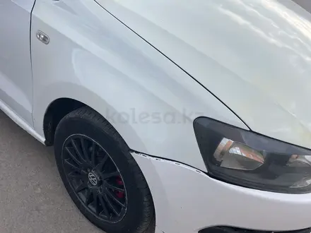 Volkswagen Polo 2015 года за 3 495 797 тг. в Костанай – фото 3