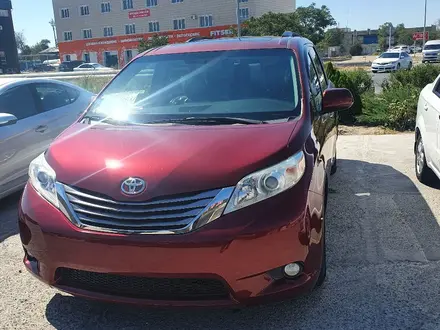 Toyota Sienna 2015 года за 9 500 000 тг. в Алматы