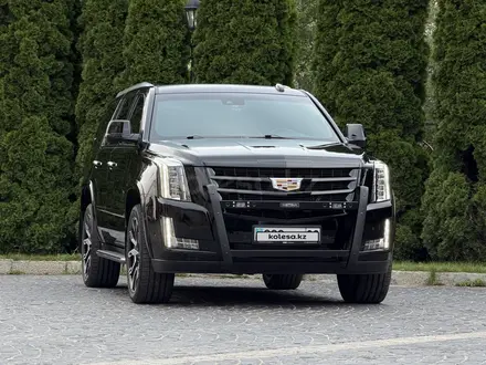 Cadillac Escalade 2019 года за 38 000 000 тг. в Алматы – фото 2