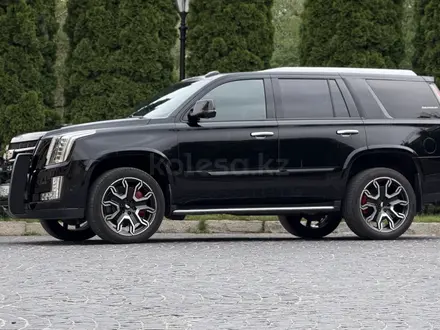 Cadillac Escalade 2019 года за 38 000 000 тг. в Алматы – фото 5