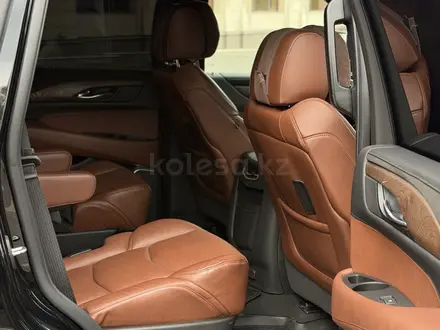 Cadillac Escalade 2019 года за 38 000 000 тг. в Алматы – фото 17