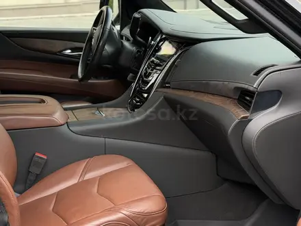 Cadillac Escalade 2019 года за 38 000 000 тг. в Алматы – фото 18