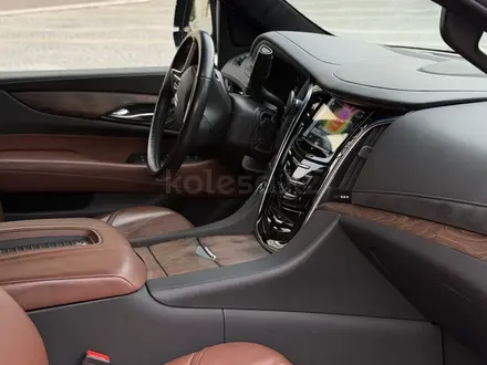 Cadillac Escalade 2019 года за 38 000 000 тг. в Алматы – фото 20