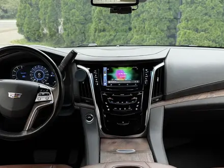 Cadillac Escalade 2019 года за 38 000 000 тг. в Алматы – фото 24