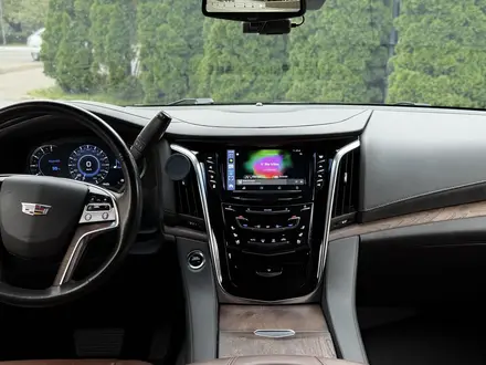 Cadillac Escalade 2019 года за 38 000 000 тг. в Алматы – фото 25