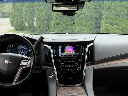 Cadillac Escalade 2019 года за 38 000 000 тг. в Алматы – фото 26