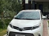 Toyota Sienna 2019 года за 19 900 000 тг. в Алматы