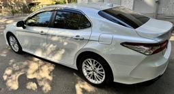 Toyota Camry 2019 года за 13 300 000 тг. в Алматы – фото 5