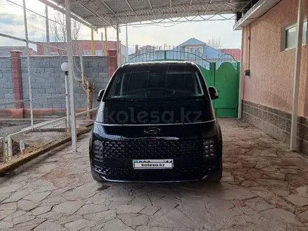Hyundai Staria 2023 года за 25 000 000 тг. в Кызылорда – фото 2
