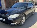 Toyota Camry 2005 года за 6 000 000 тг. в Актобе – фото 3