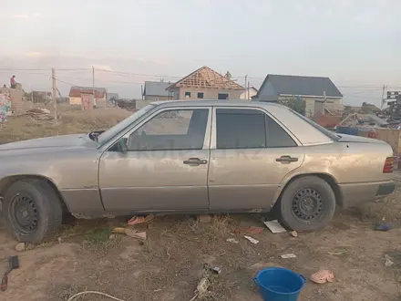 Mercedes-Benz E 230 1985 года за 800 000 тг. в Алматы – фото 3