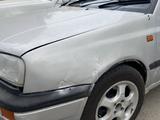 Volkswagen Golf 1994 года за 700 000 тг. в Алматы – фото 4