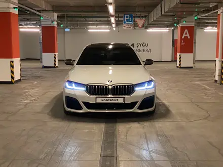 BMW 550 2022 годаүшін44 000 000 тг. в Алматы – фото 2