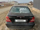 Mercedes-Benz C 180 2001 годаfor2 500 000 тг. в Атырау