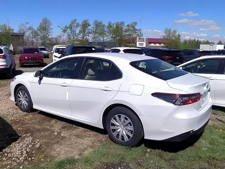 Toyota Camry 2022 года за 14 300 000 тг. в Петропавловск – фото 3