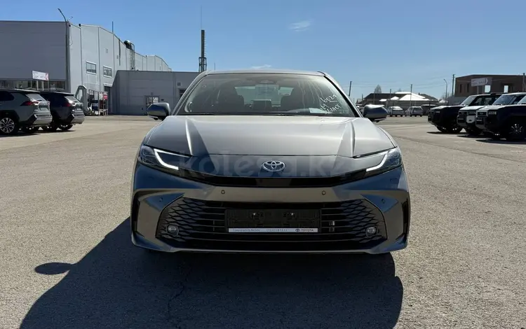 Toyota Camry Luxe 2026 годаүшін23 190 000 тг. в Актобе