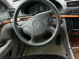 Mercedes-Benz E 320 2003 года за 4 500 000 тг. в Атырау – фото 3