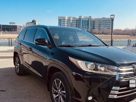 Toyota Highlander 2019 года за 18 500 000 тг. в Атырау – фото 3