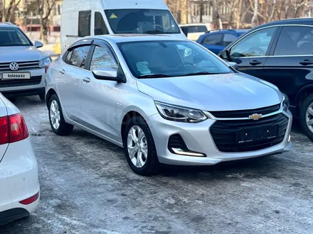 Chevrolet Onix 2023 года за 7 500 000 тг. в Петропавловск – фото 2