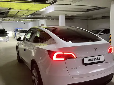 Tesla Model Y 2023 годаүшін18 000 000 тг. в Алматы – фото 2