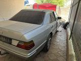 Mercedes-Benz E 300 1992 годаfor990 000 тг. в Тараз