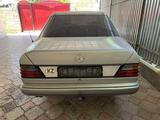 Mercedes-Benz E 300 1992 годаfor990 000 тг. в Тараз – фото 2
