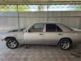 Mercedes-Benz E 300 1992 годаfor990 000 тг. в Тараз – фото 4