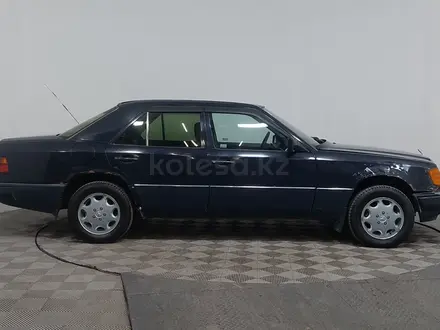 Mercedes-Benz E 300 1992 года за 1 350 000 тг. в Астана – фото 4