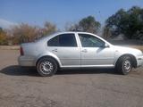Volkswagen Bora 2001 года за 1 100 000 тг. в Алматы – фото 2