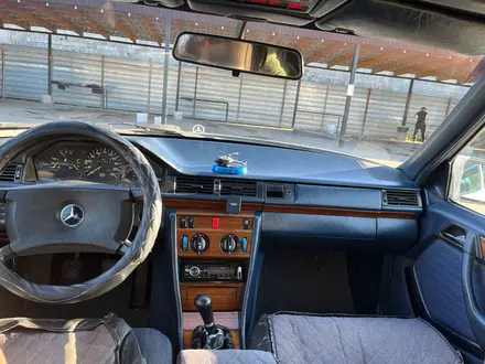 Mercedes-Benz E 230 1991 года за 1 000 000 тг. в Талдыкорган – фото 7