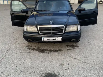 Mercedes-Benz C 280 1994 года за 2 000 000 тг. в Алматы