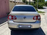 Volkswagen Passat 2007 года за 4 600 000 тг. в Туркестан – фото 5