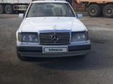 Mercedes-Benz E 200 1992 года за 1 400 000 тг. в Алматы – фото 4
