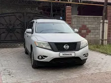 Nissan Pathfinder, 2013