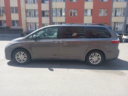 Toyota Sienna 2015 года за 14 900 000 тг. в Алматы – фото 4