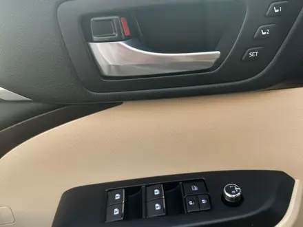Toyota Highlander 2016 года за 12 500 000 тг. в Атырау – фото 19