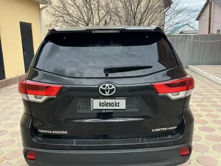 Toyota Highlander 2016 года за 12 500 000 тг. в Атырау – фото 4