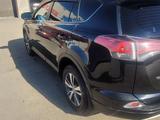 Toyota RAV4 2016 годаүшін10 800 000 тг. в Семей – фото 2
