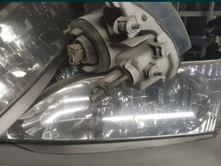 Фара на Toyota windom за 30 000 тг. в Астана – фото 2