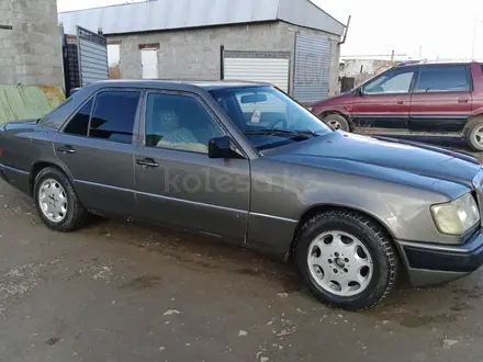 Mercedes-Benz E 230 1990 года за 1 000 000 тг. в Усть-Каменогорск – фото 4
